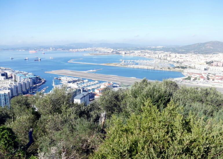 49. La Linea de la Concepcion et notre nouvelle marina
