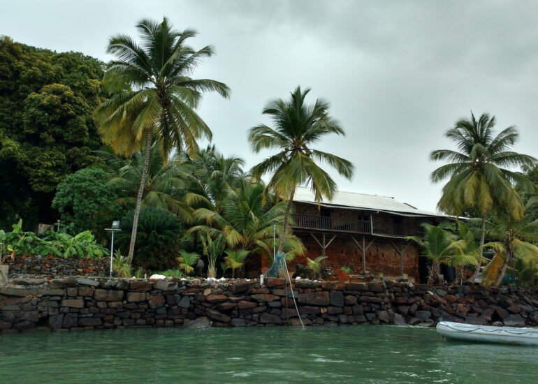 49. Île St Joseph