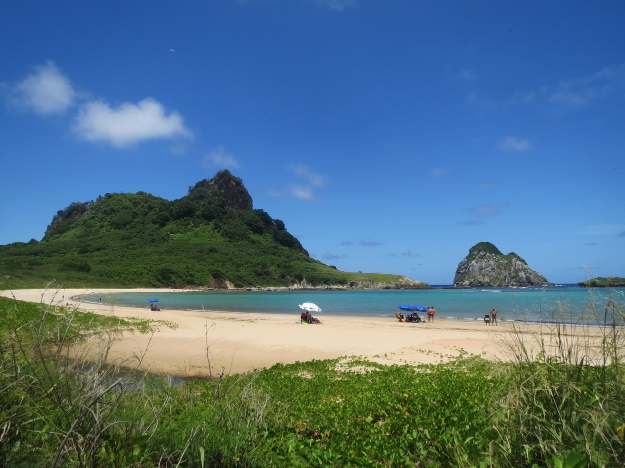 5. Baia de Sueste, on y va en bus plutôt qu’en buggy et on reste devant la porte