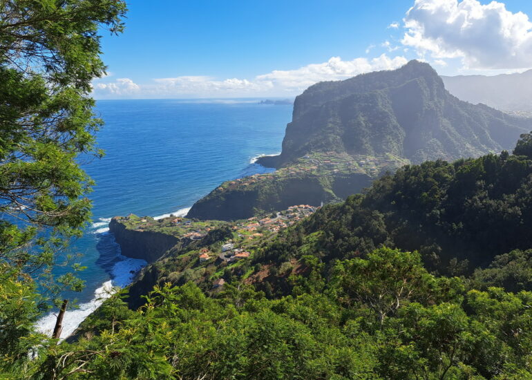 57. Madère, Faial sur la côte au nord