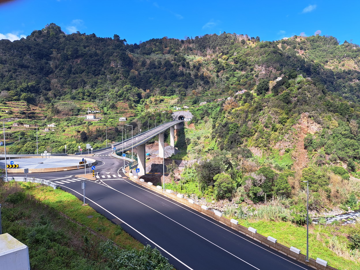 59. Madère, ses ponts et ses tunnels