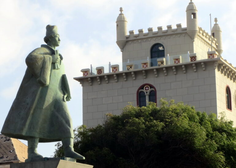 7. La tour de Belem, imitation de celle de Lisbonne et musée de la marine