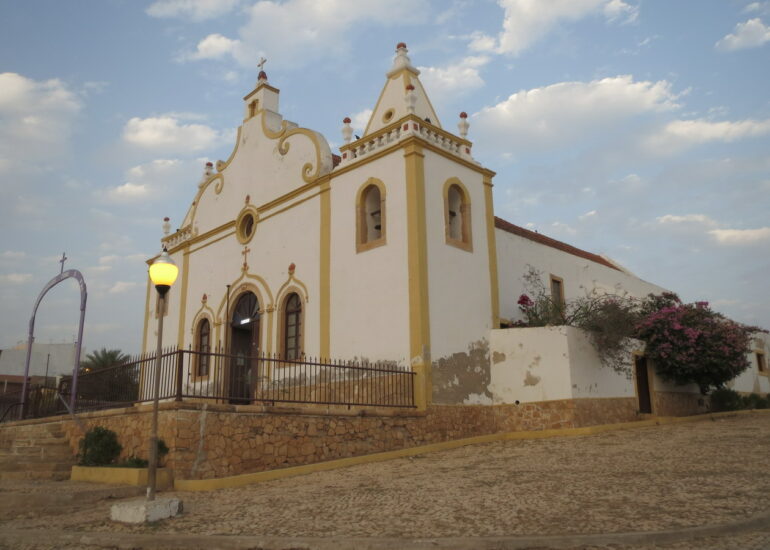7. Vila do Maio, l’église