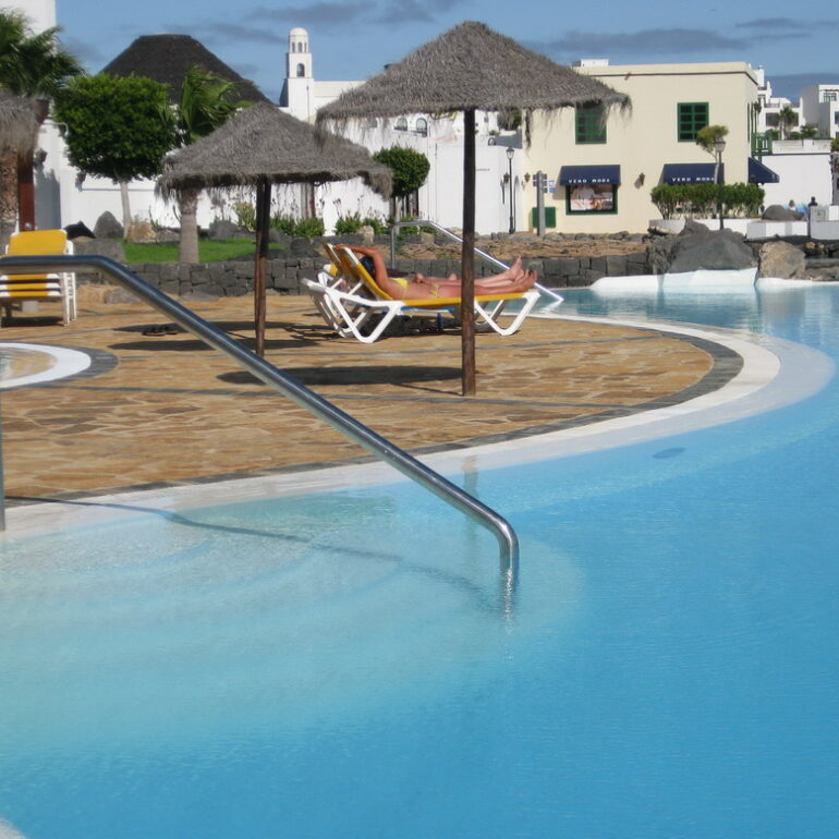 11. Piscine de la marina Rubicon