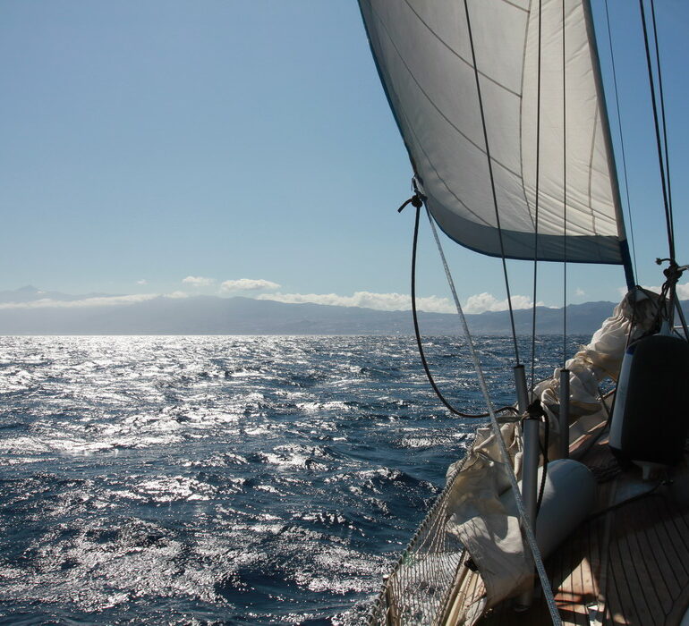 19. Vers Tenerife avec un bon alizé
