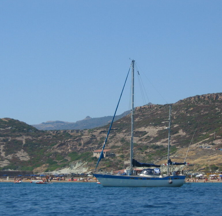 2. Mouillage devant Bosa