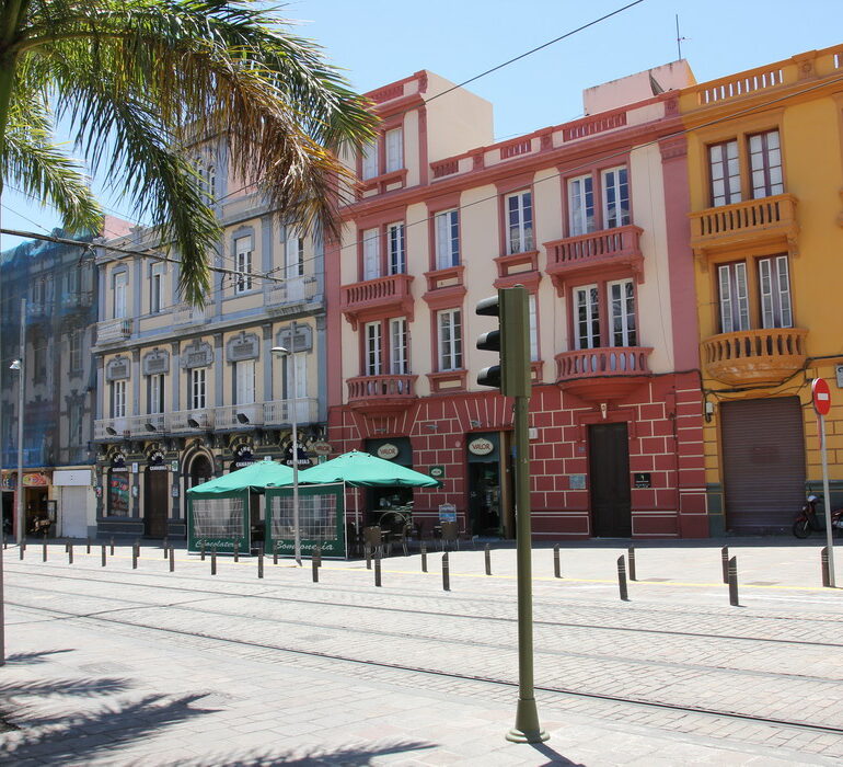 22. Santa Cruz de Tenerife