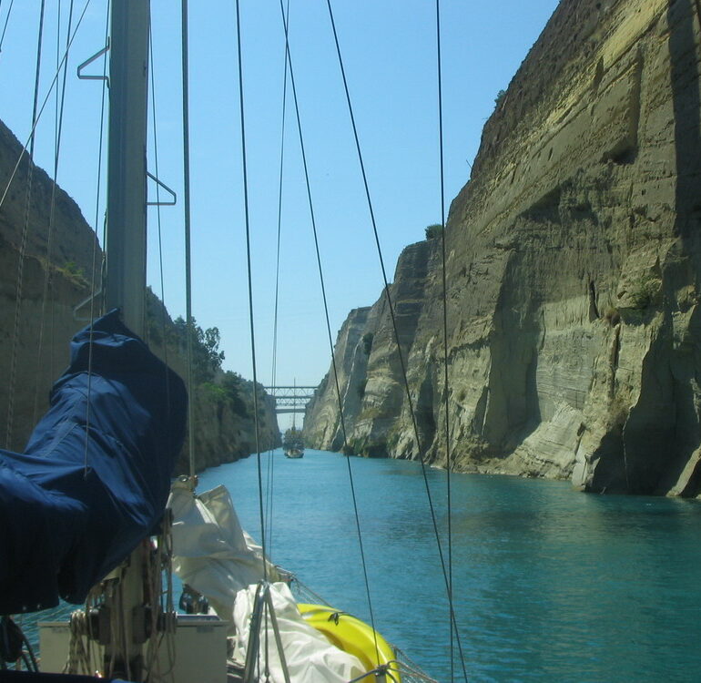 12. Canal de Corinthe