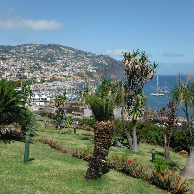 12. Madère, baie de Funchal