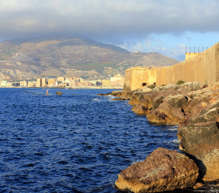 16. Trapani, bord de mer