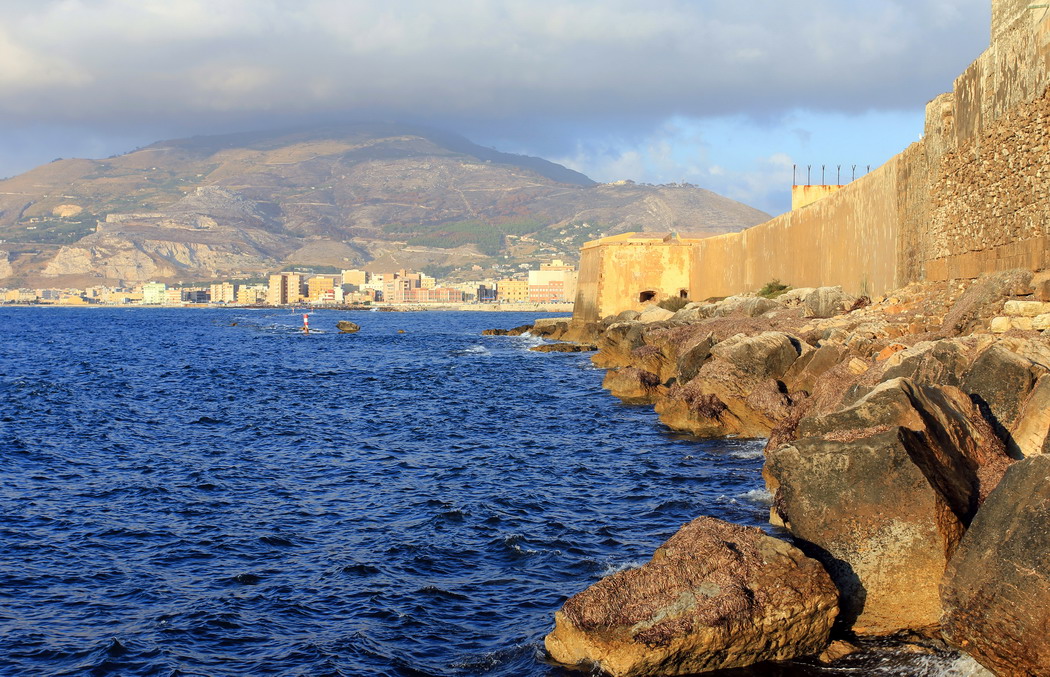 16. Trapani, bord de mer