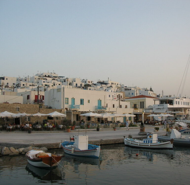 17. Naousa sur l’île de Paros dans les Cyclades