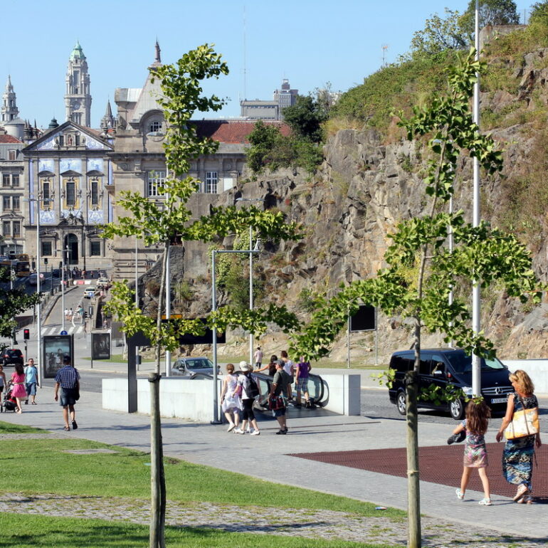 25. Porto