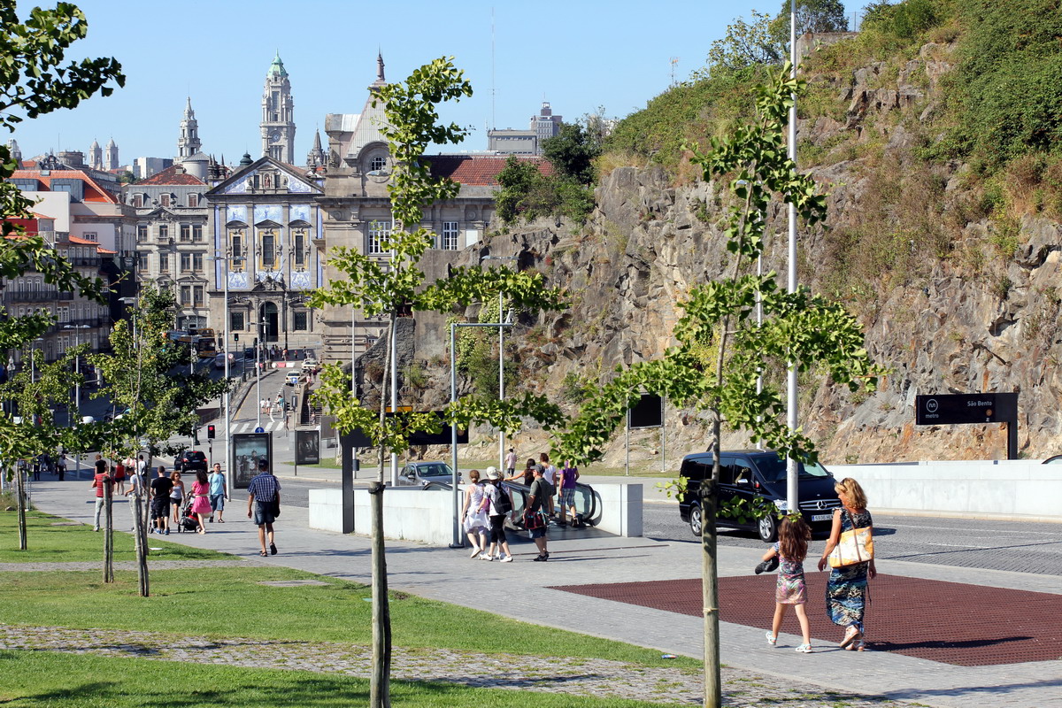 25. Porto