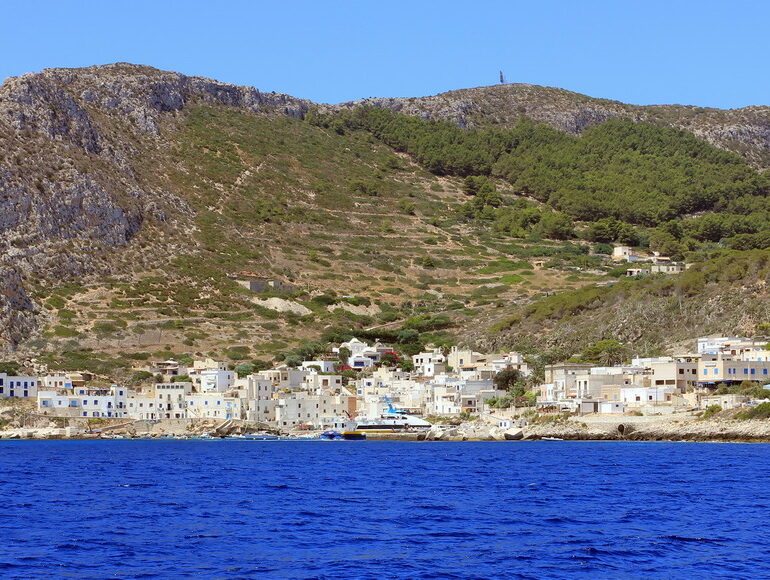 25. Îles Egades, Levanzo