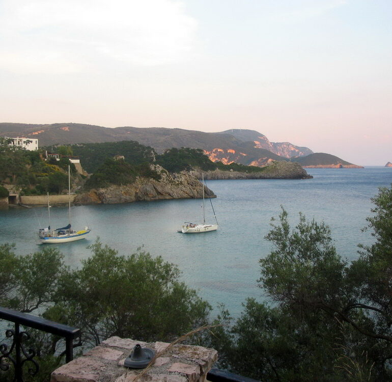 3. Palaiokastrita