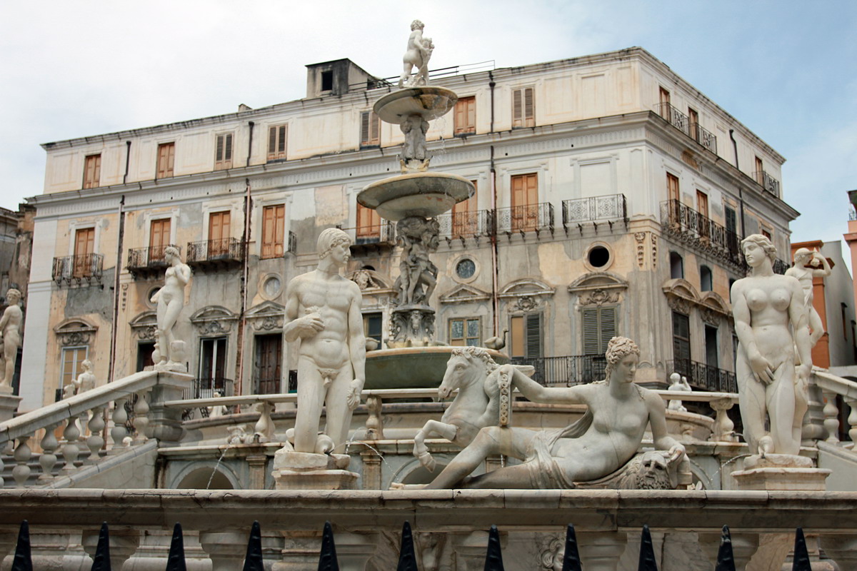 34. Palerme, la fontaine de la piazza Pretoria