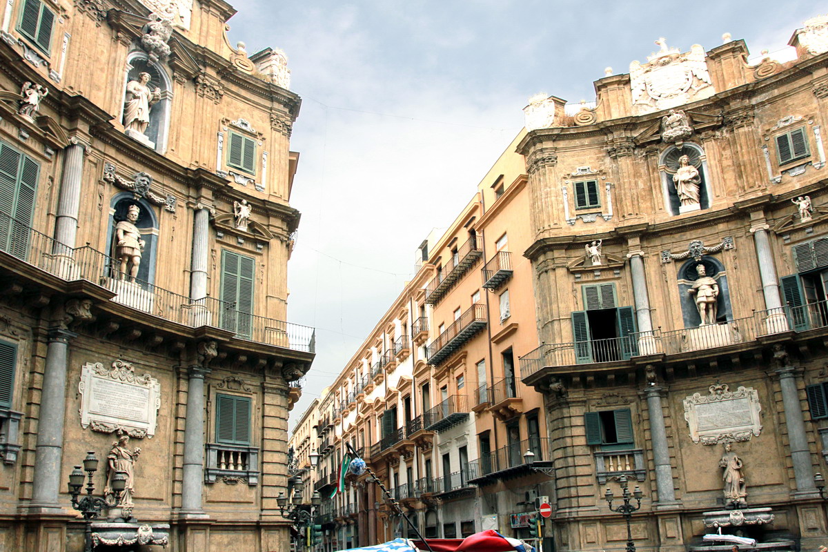 35. Palerme, la piazza Vigliena