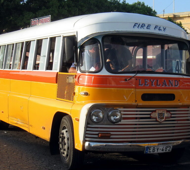 5. Malte, bus local